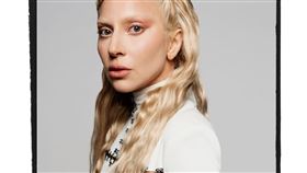 女神卡卡橫掃多項大獎，成為今年VMA最大贏家。（圖／環球音樂提供）