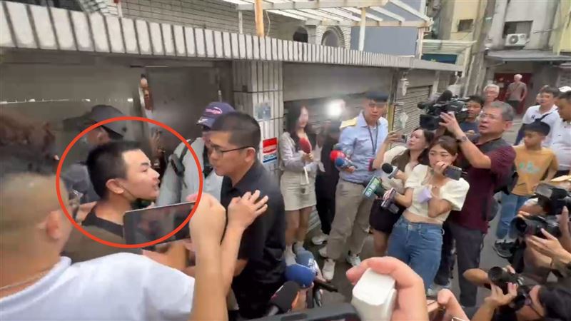 鬧柯P場遭導演刪戲切割　吃屎哥說話了