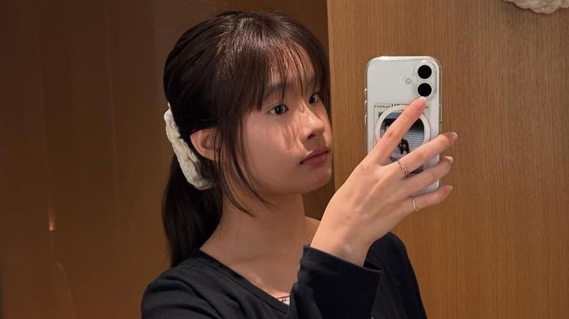 林智勝15歲的女兒林禹融，登上大巨蛋熱舞。（圖／翻攝自IG @linnnn.7100帳號）