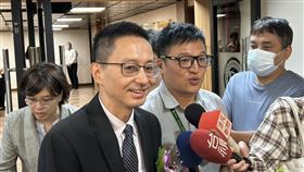 升疾管署長後有空規劃「終身大事」？羅一鈞低調表示目前沒有任何進度，笑稱「爸爸媽媽應該也死心了。」（圖／記者簡浩正攝影）
