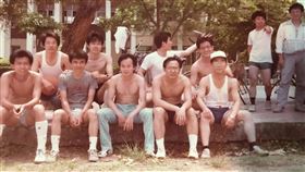 賴清德高中、大學時曾經是籃球隊前鋒，對籃球的專精已達裁判程度。（圖／翻攝畫面）