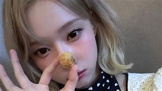 Winter爆違規收粉絲禮！竟因台灣經典零食