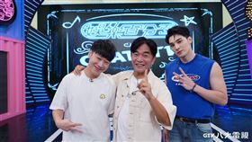 吳宗憲（中）暢談分享近況，主持人黃偉晉（右）與賴晏駒（圖左）錄影過程笑聲不斷。（圖／八大提供）