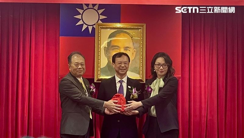 健保署長交接！陳亮妤：立即投入4大面向
