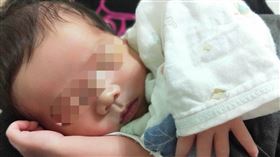 ▲嬰幼兒若感染百日咳的症狀較嚴重，可能會引起抽搐、肺炎、腦病變等重症。（示意圖／南投醫院提供）