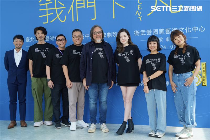 許瑋甯（右3）產後首度現身螢光幕，復出狀態非常好。（圖／記者趙于瑩攝影）