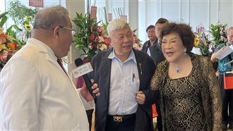 當年被小針美容害慘！周遊又跟2流行