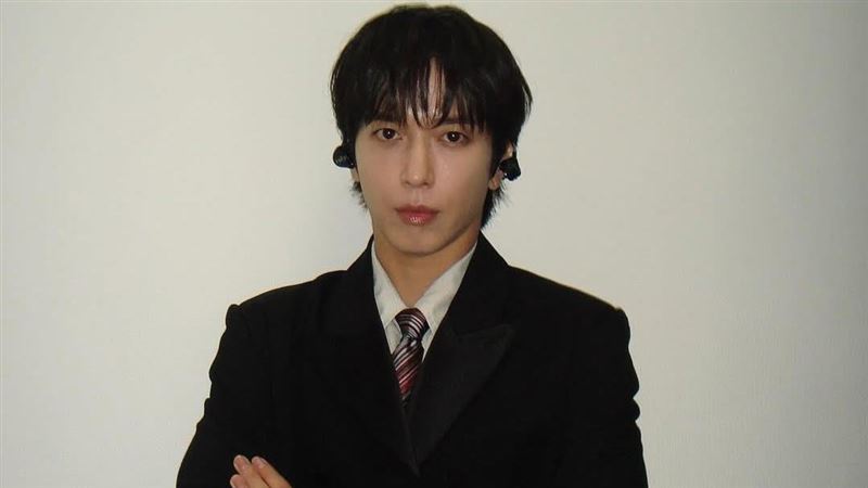 CNBLUE主唱鄭容和，演歌雙棲擁有大批粉絲。（圖／翻攝自IG @jyheffect0622帳號）