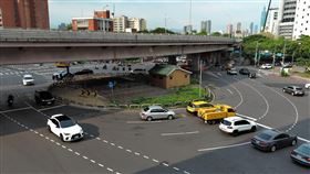 公館圓環9/13拆除（2）台北市交通局日前宣布「羅斯福路與基隆路口交通安全改善工程」13日將動工，預計先封填地下道（44天）、再拆圓環（21天），改為正交路口，估11月下旬完工，評估有減少6成事故潛力。圖為公館圓環現況。中央社記者吳家昇攝  114年9月9日