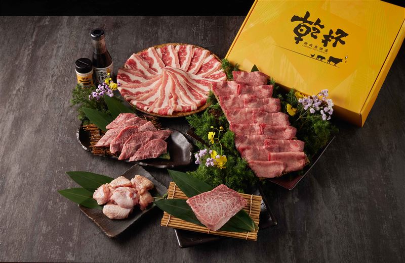 乾杯超市推出7款燒肉禮盒與2款多人派對箱,最低39折起,早鳥享萬元超值回饋。(圖/品牌業者提供)