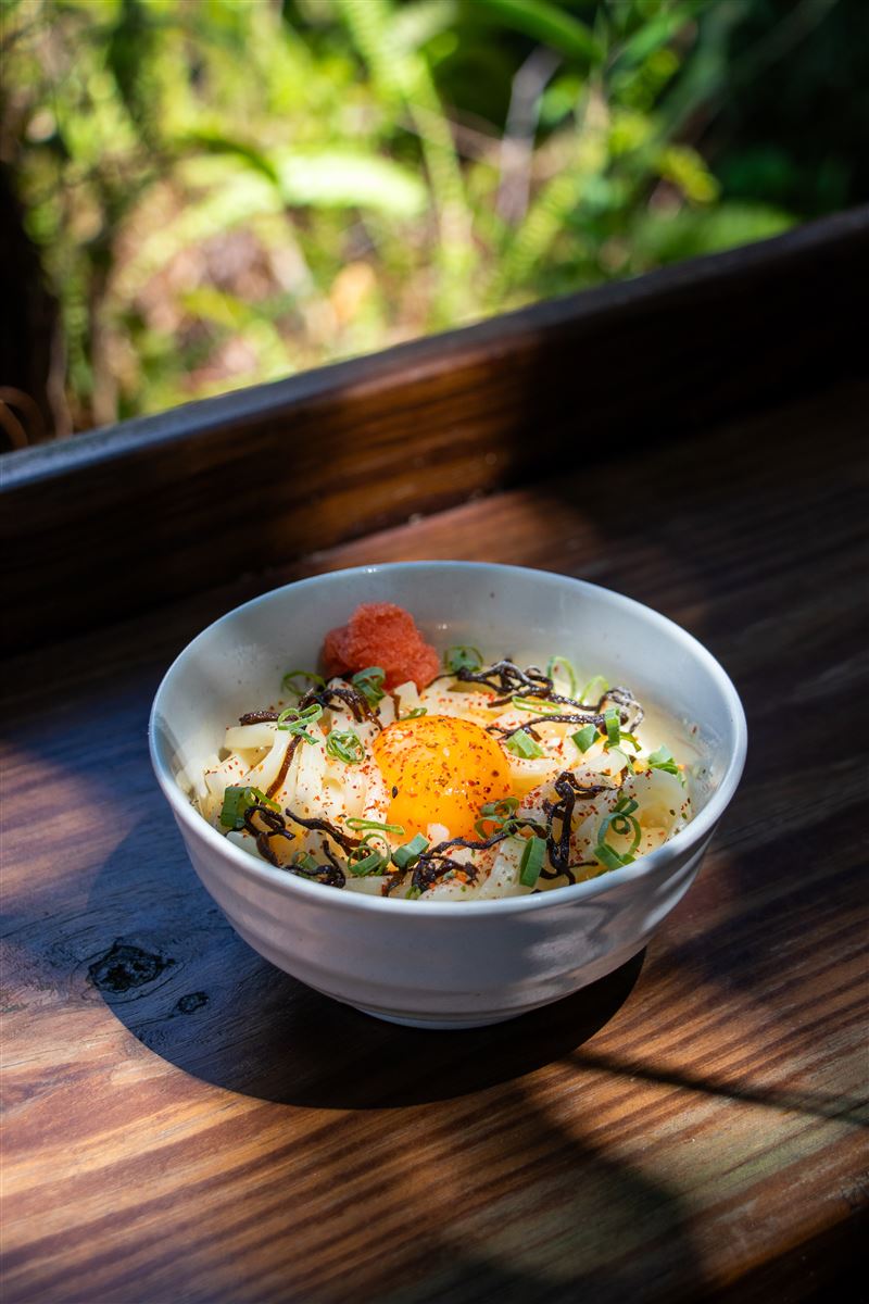 明太子起司蛋黃烏龍麵。(圖/品牌業者提供)