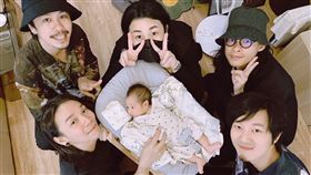 麋先生喜迎貝斯手以諾女兒滿月。（圖／相信音樂提供）