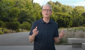 2025蘋果秋季發表／硬體主管John Ternus掌舵iPhoneAir　傳庫克欽點接班（圖／翻攝自YT @Apple）