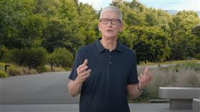 2025蘋果秋季發表／硬體主管John Ternus掌舵iPhoneAir　傳庫克欽點接班（圖／翻攝自YT @Apple）