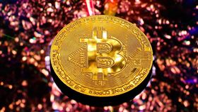 聯邦銀行攜手MaiCoin，啟動全台首例虛擬資產保管試辦，傳統金融正式跨足加密領域，聯邦銀行導入冷錢包保管，強化投資人資產安全。從冷錢包技術到多重審核流程，銀行進場為數位資產建構新一層安全防護。（示意圖／PIXABAY）