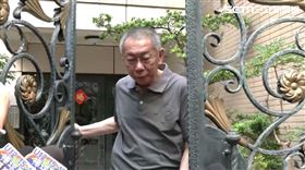 柯文哲取消拜柯爸，但今天上午又出門了。（圖／翻攝畫面）