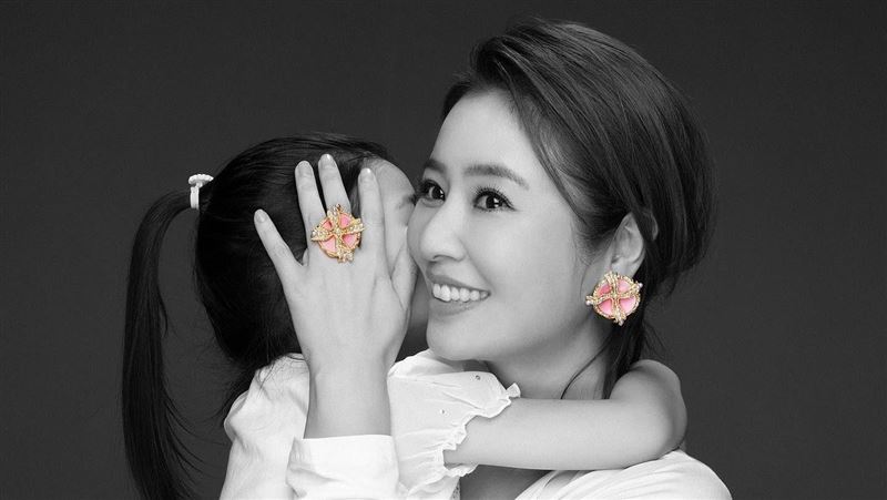 女兒遺傳高顏值！林心如想到這件事嘆心酸