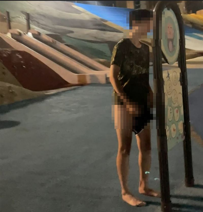 蕭男打手槍的過程被拍下。（圖／網友授權提供）