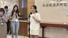 針對財劃法爭議，徐巧芯表示，可以透過修法、微調或承諾等方式進行補強。（圖／記者詹宜庭攝影）