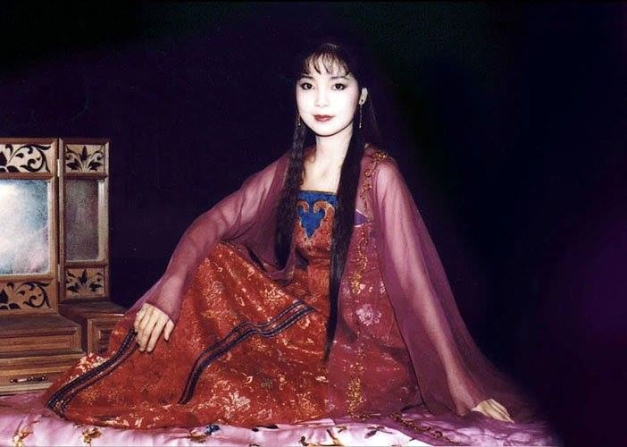 成龍出書公開認了鄧麗君曾經是女朋友,也讓她心碎。想對鄧麗君說:永遠的對不起。(圖/鄧麗君文教基金會提供)