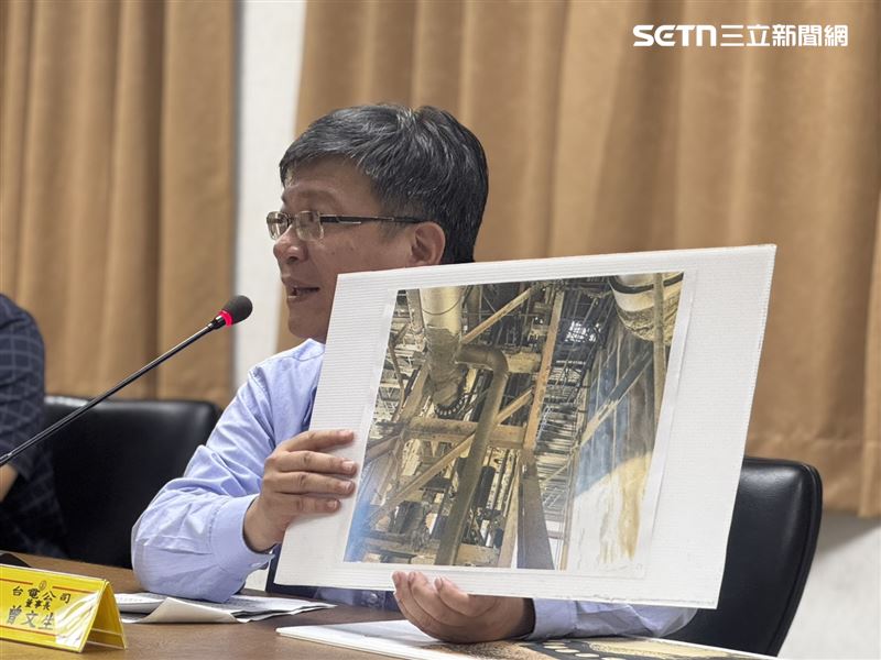 台電董座曾文生親自公布是「法蘭」墊片鬆脫導致天然氣外洩釀災。(圖/翻攝畫面)