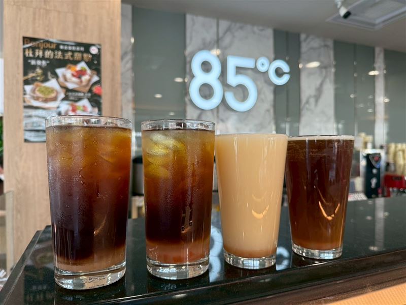 85°C推出風靡韓國「蜜桃系列」飲品。(圖/品牌業者提供)