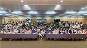 ▲法務部前進北一女校園，與學生面對面，落實扎根學生防詐觀念。（圖／翻攝畫面）