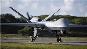 美國MQ-9無人機對葉門上空球狀UAP發射地獄火導彈，但球體毫髮無損並繼續移動。（示意圖／達志／美聯社）