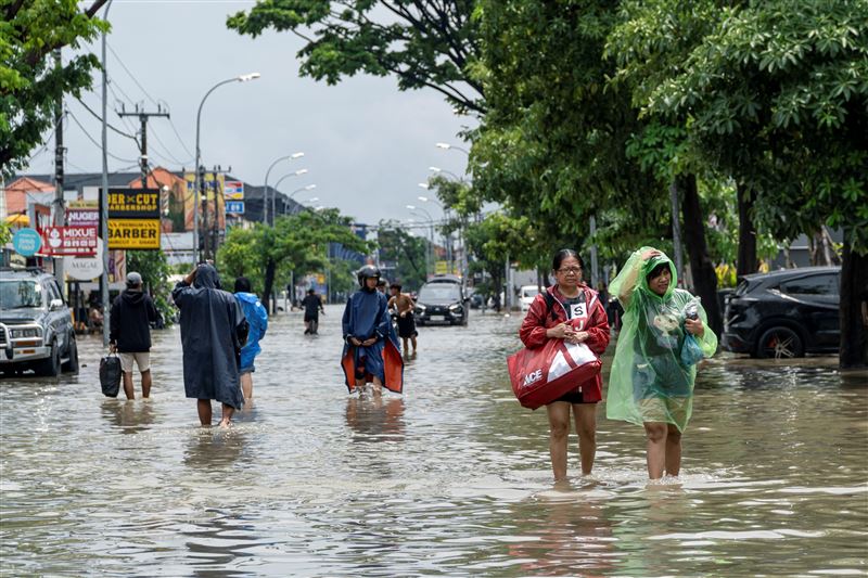 印尼觀光勝地峇里島本週因連日暴雨引發嚴重洪水。（圖／路透社／達志影像）