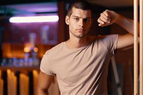 猛男，健壯男，健康男子。(圖／freepik)