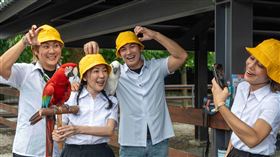 王仁甫（左起）、況明潔、伊正、莎莎重溫童年回憶。（圖／東森提供）