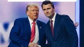 川普發布公告，即日起至14日，全美各地降半旗，悼念柯克。（圖／翻攝自白宮臉書）Charlie Kirk