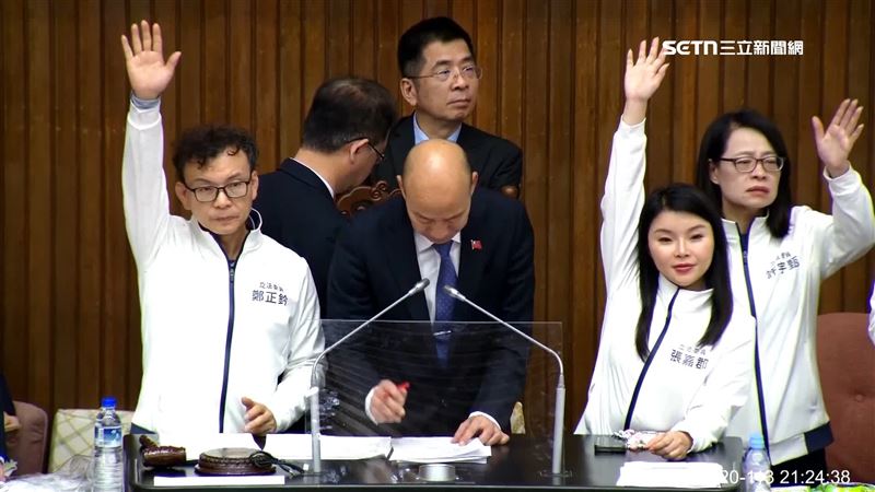 出事了!藍白硬闖財劃法結果出現錯誤問題,有知情人士透露「行政院不會幫忙善後!」強調誰做錯誰負責。(圖/資料照)