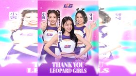 電豹女3Q三位成員，驚見「全民表妹」李雅英。（圖／翻攝自電豹女IG） 