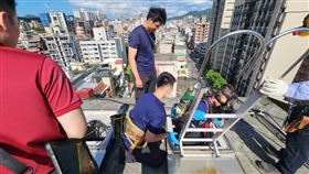 台北,文山區,水塔,腐屍,頂樓。（圖／翻攝畫面）