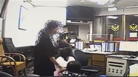 看病,新竹,清寒,租屋,母女,飢餓,派出所（圖／翻攝畫面）