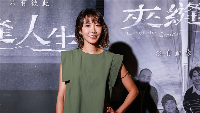 大牙剛離婚火速求姻緣！爆連晨翔拜同間廟