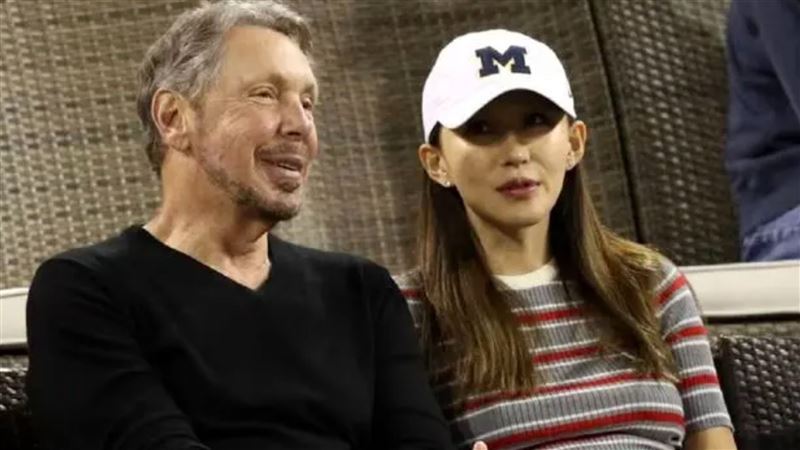 甲骨文創辦人艾里森的第六任妻子是中國留學生Jolin Zhu，兩人跨越47歲年齡，堪稱史上最強爺孫戀。（圖／翻攝自微博）