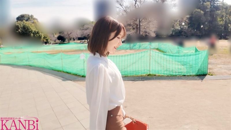 42歲美魔女七澤繪茉之前擔任空服員，不滿老公怠乎職守晚上不交功課，讓她受不了出道拍AV。（圖／翻攝自Ｘ）