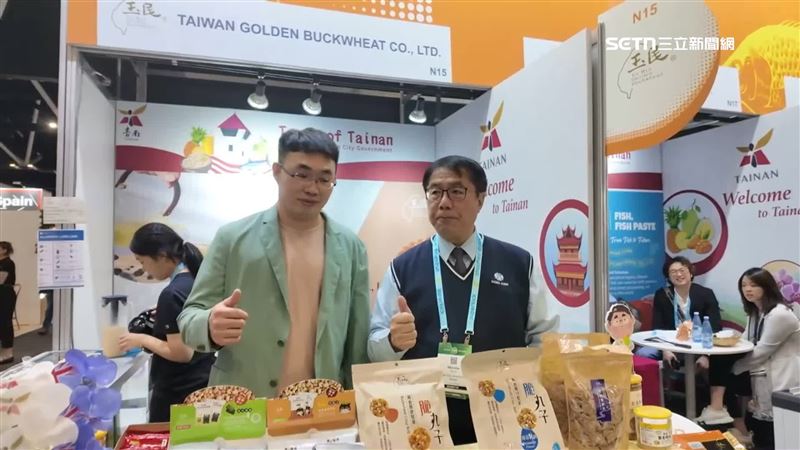 「台灣館」前進澳洲食品展，台南市長黃偉哲（右）親自開場介紹