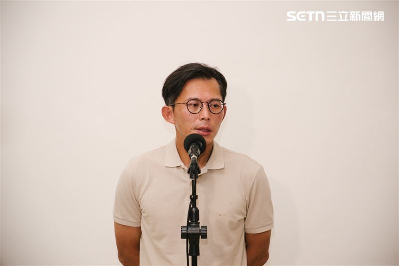 自爆總統找人私下和他喬財劃法，黃國昌表示，是黨籍立委到總統府參加活動，並被潘孟安「帶進去談了這件事情」，自己得知後則直接回絕，「不可能」。（圖／記者楊士誼攝影）
