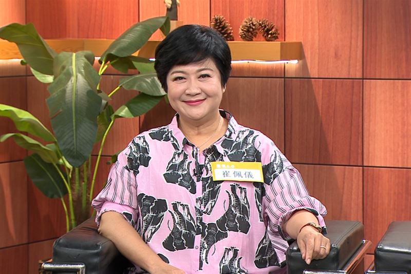 崔佩儀回憶母親曾因腦溢血險奪命。（圖／年代提供）