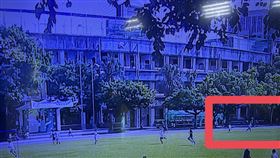 國小女童相撞全身血。（圖／翻攝畫面）