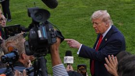 川普急撇清強調，轟炸卡達完全是納坦雅胡的決定，與自己無關。（圖／美聯社／達志影像）