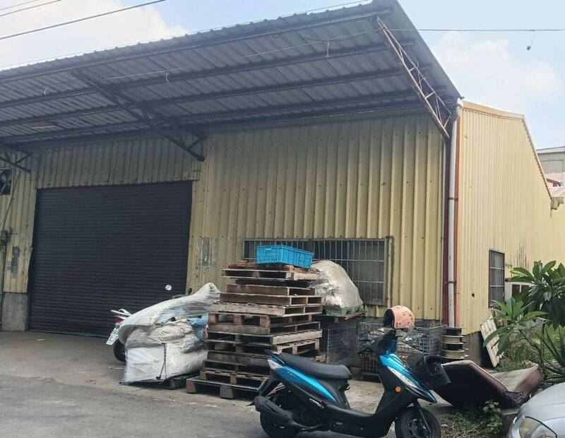 彰化和美一處已停業逾半年的鐵皮廠房，電費突暴增160倍。（圖／議員賴清美提供）