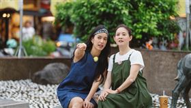 曾寶儀訪問陳庭妮。（圖／三立提供）