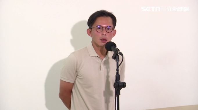 黃國昌12日上午在立法院接受媒體聯訪。（圖／翻攝畫面）