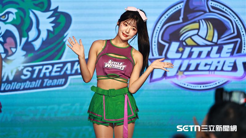 TPVL臺中連莊啦啦隊小魔女，韓籍成員高佳彬。（圖／記者劉彥池攝影）