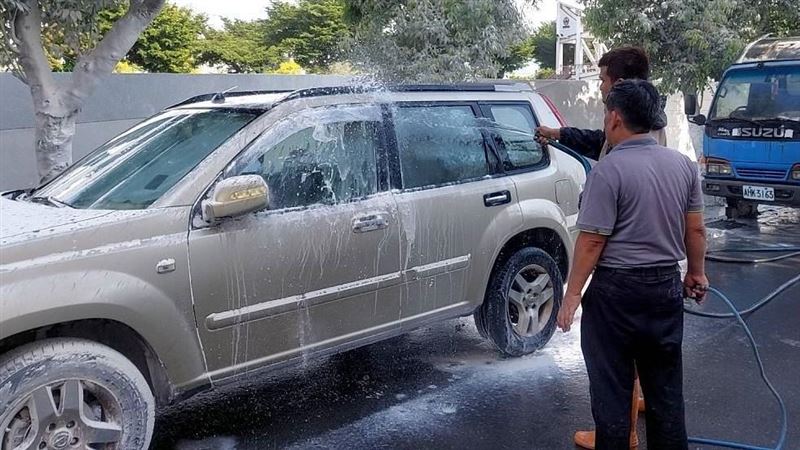 烏日環球水泥噴粉塵！環保局出手：去洗車