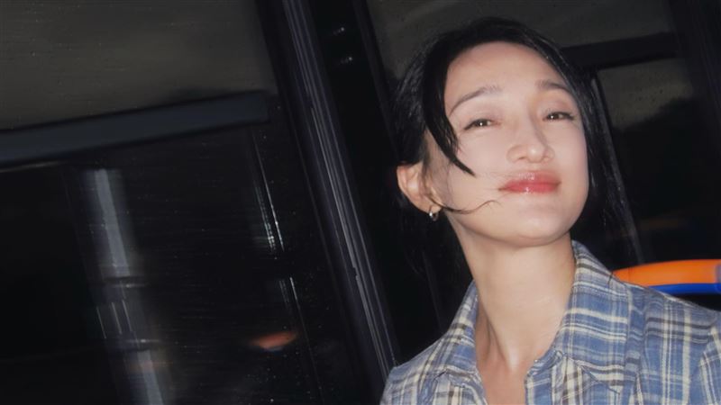 于朦朧墜樓身亡　偶像周迅25字發文惹鼻酸